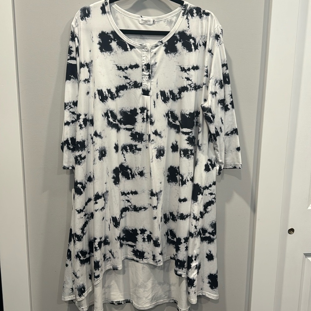 Stylish Black and White Women's Dress